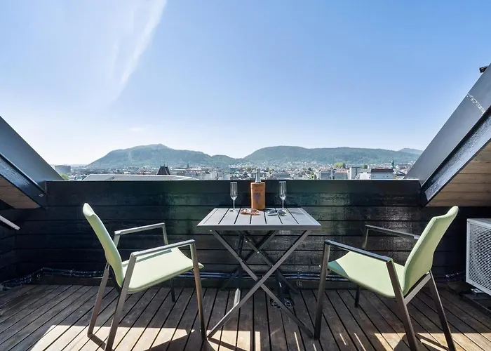 民宿 Rom I Loftsleilighet Med Utsikt